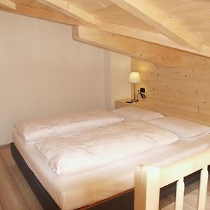 Camera con letto king size